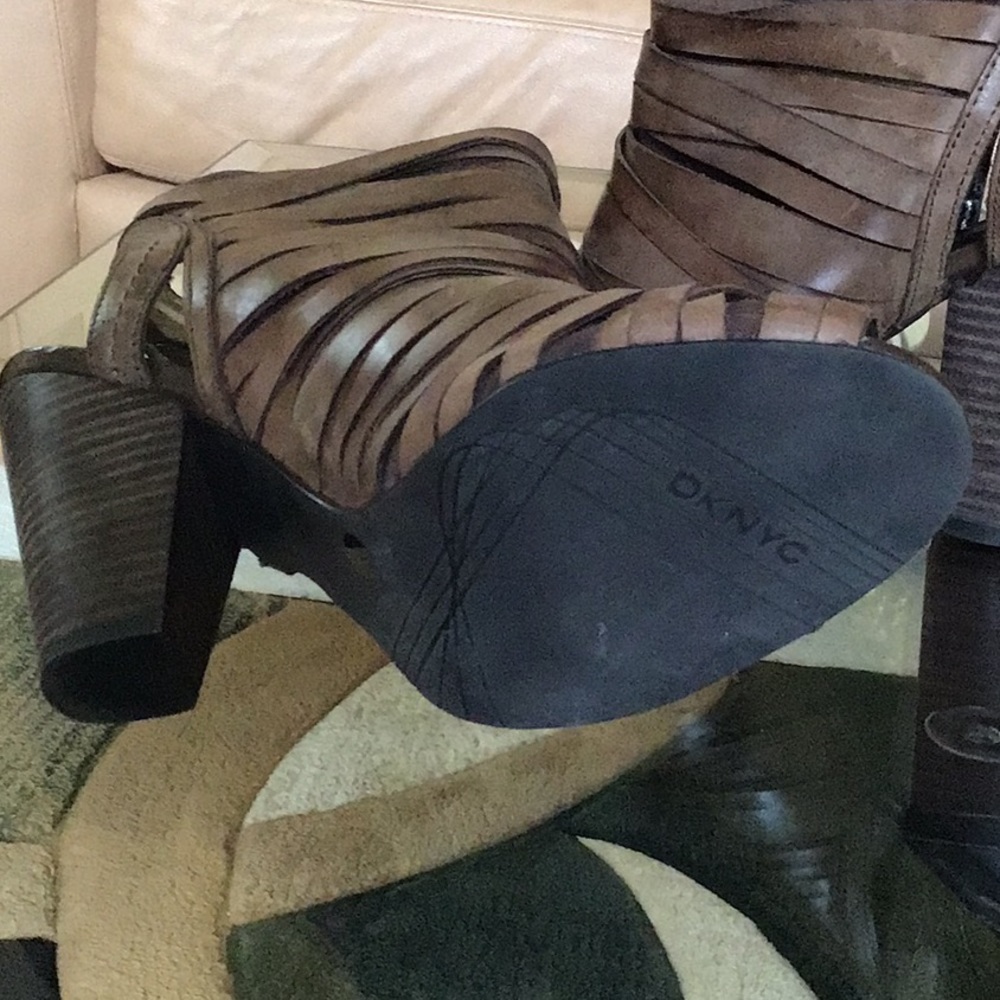 DKNYC Peeptoe Bootie 👀 - Picture 3 of 4